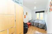 Schlafzimmer 1 - 