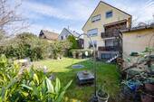 Sonniger Garten – Ihr persönlicher Rückzugsort im Grünen - Nettes Einfamilienhaus mit Potenzial zum Mehrgenerationenwohnen: Ruhige Lage, traumhafter Garten!