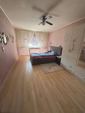 Schlafzimmer - 2 Zimmer Etagenwohnung in Berlin