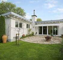 Berg am Starnberger See | Lichtdurchfluteter Bungalow mit uneinsehbarem Garten Berg am Starnberger See | Lichtdurchfluteter Bungalow mit uneinsehbarem Garten