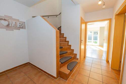 Flur - 4 Zimmer Doppelhaushälfte zum Kaufen in Himmelpforten