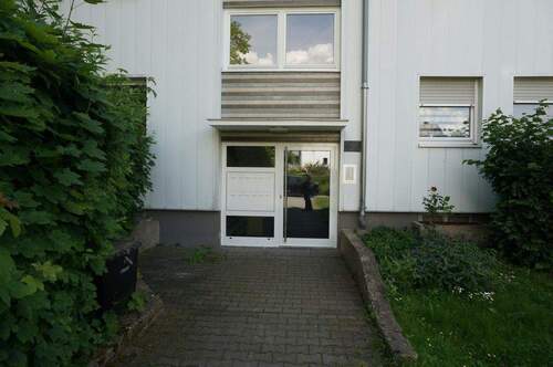 Hauseingang - 3 Zimmer Etagenwohnung in Amberg