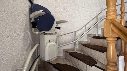 Treppenlift vom EG zum DG - 