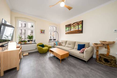 3 - 2 Zimmer Etagenwohnung in Berlin