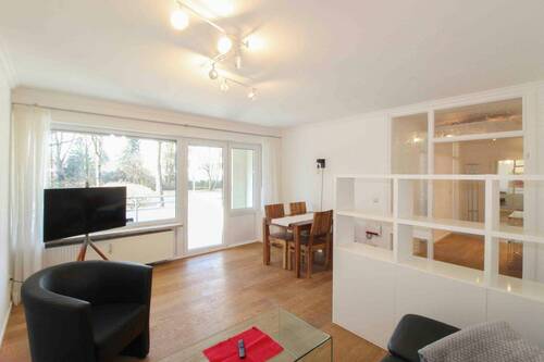 Wohnzimmer - 3 Zimmer Etagenwohnung zum Kaufen in München