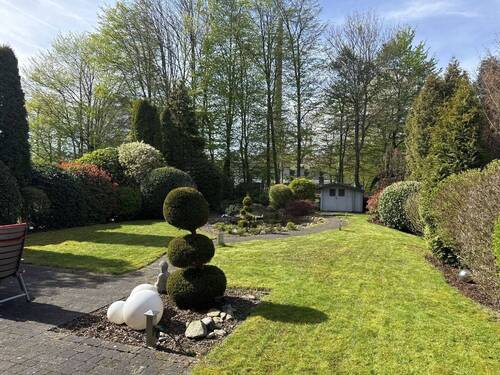 Garten - Einfamilienhaus mit 204,00 m&sup2; in Bochum zum Kaufen