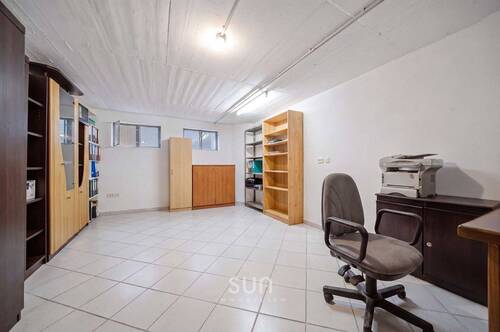 BÜRO - 