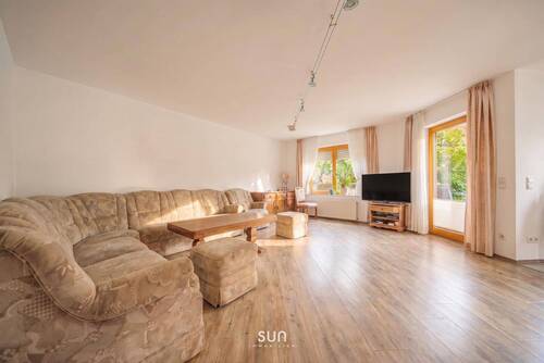 WOHNZIMMER - 
