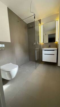 En-Suite Duschbad - 