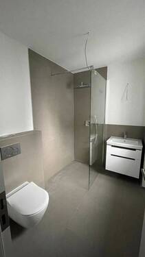 En-Suite-Duschbad - 2 Zimmer Etagenwohnung in Berlin