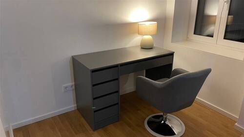 Schreibtisch - 