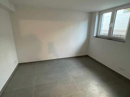 Der Büroraum.jpg - Wow! Neuwertiges Büro (Baujahr 2022), mit moderner Ausstattung Fußbodenheizung Personenaufzug eigenem Duschbad barrierefrei!