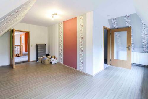 Schlafzimmer II OG - 