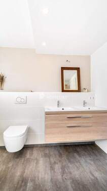 Haus A 1. OG Badezimmer 1 1 - 