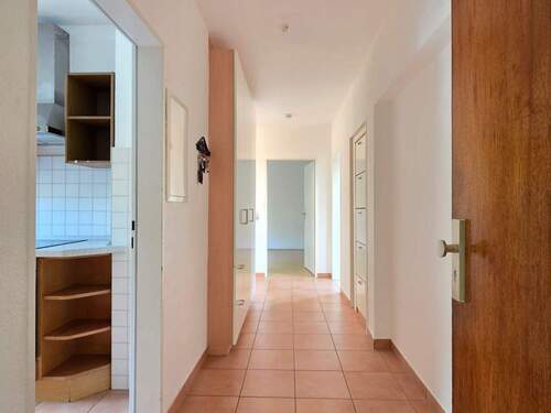 Flur - 3 Zimmer Etagenwohnung zum Kaufen in Coburg