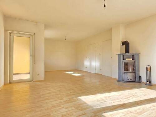 Großzügig Wohnen - 3 Zimmer Etagenwohnung in Coburg