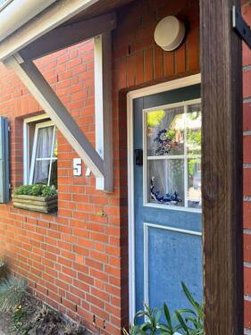 Eingangsbereich aussen.JPEG - 