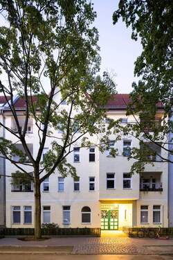 Fassade - 2 Zimmer Etagenwohnung zum Kaufen in Berlin