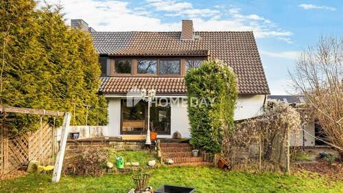 Außenansicht 1 - 5 Zimmer Doppelhaushälfte zum Kaufen in Bremerhaven