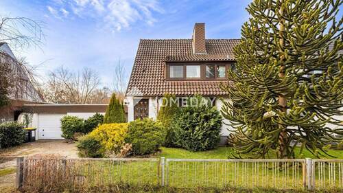 Außenansicht 2 - 5 Zimmer Doppelhaushälfte in Bremerhaven