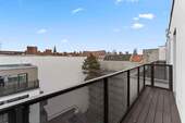 Balkon Musterwohnung - Etagenwohnung mit 63,90 m&sup2; in Berlin zum Kaufen