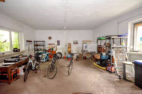 Lagerhalle - 