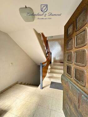 Eingangsbereich - Mehrfamilienhaus, Wohnhaus mit 310,00 m&sup2; in Saarbrücken / Dudweiler zum Kaufen