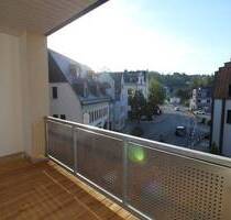 Exklusive Familienwohnung mit Loggia, En-Suite-Bad und zweitem Bad im historischen sanierten Gebäude - Stollberg/Erzgebirge
