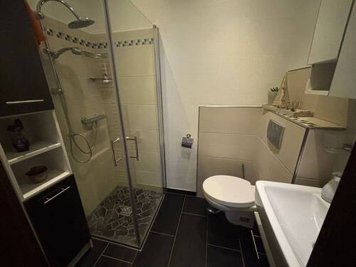 EG Bad mit Dusche - 