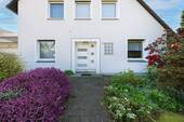 Hausansicht Straße - 