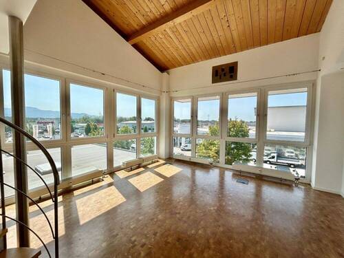 Blick in ein Büro - 