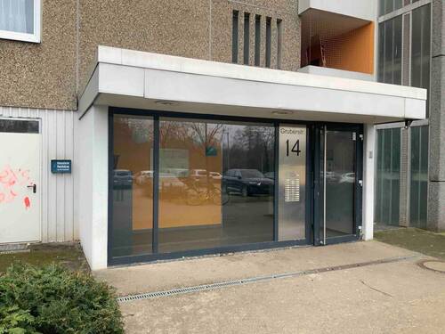 Ansicht des Hauseingangs - Etagenwohnung mit 77,10 m&sup2; in Darmstadt zur Miete