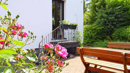 Lauschiger Sitzplatz - 4 Zimmer Einfamilienhaus zum Kaufen in Lübbecke