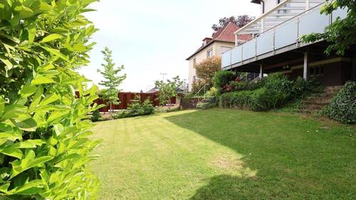 Sattes Grün - 