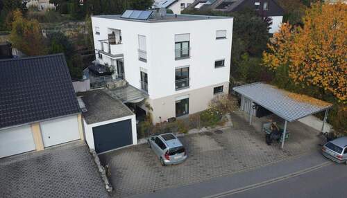 vorn - 3 Zimmer Etagenwohnung in Bischberg