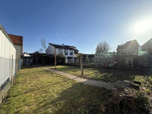 Idyllischer Garten - 4 Zimmer Einfamilienhaus zum Kaufen in Graben-Neudorf