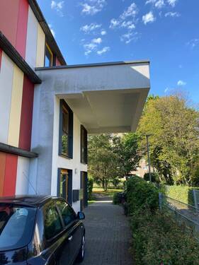Eingangsbereich Haus 61 (2) - Wohnen im Alter - Seniorenzentrum Römerstraße 57