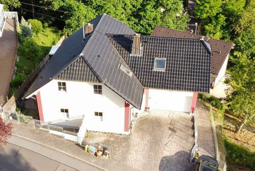 dji_fly_20260601_192910_171_1780335886000_photo_optimized.jpeg - Einfamilienhaus mit 280,00 m&sup2; in Fischbach zum Kaufen