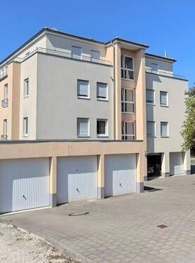 Außen.jpg - Gepflegt Wohnung mit Sicht ins Grüne und nach Luxemburg