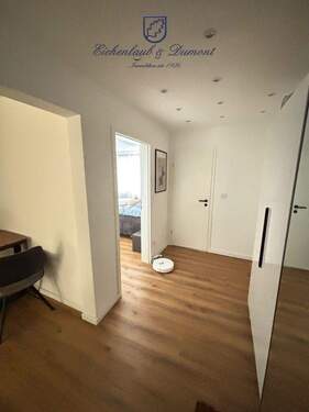 Ansicht Flur - 2 Zimmer Etagenwohnung zum Kaufen in Saarbrücken / Sankt Arnual