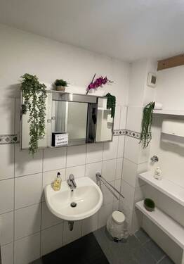 Badezimmer Ansicht 1 - 