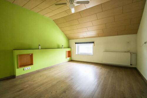 Schlafzimmer Dachgeschoss Haupthaus - 