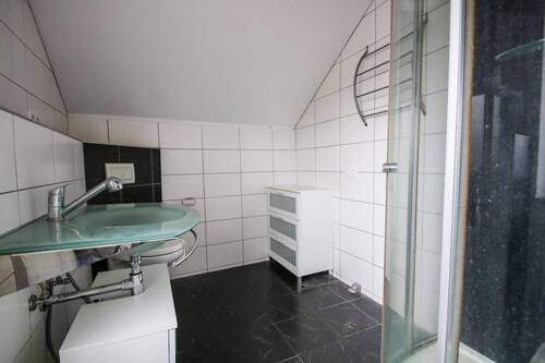 Badezimmer Dachgeschoss Haupthaus - 