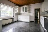 Küche EG Anbau - Mehrfamilienhaus, Wohnhaus mit 387,00 m&sup2; in Mönchengladbach zum Kaufen