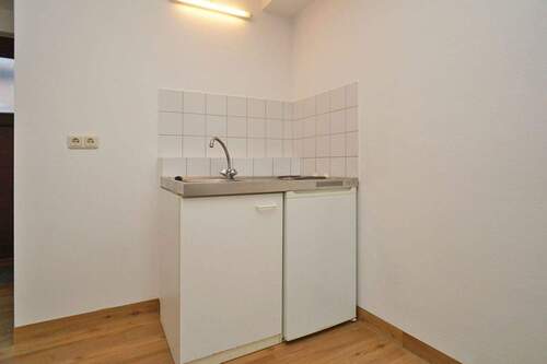 Pantryküche - Etagenwohnung mit 23,40 m² in Dresden zur Miete