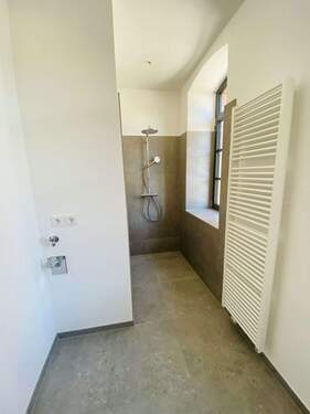 Badezimmer - Etagenwohnung mit 58,80 m&sup2; in Mannheim zur Miete