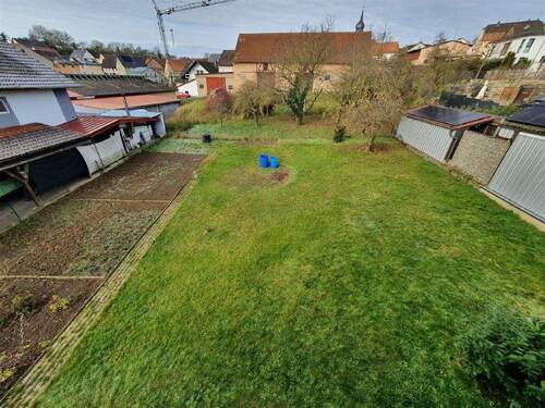 Garten - 6 Zimmer Einfamilienhaus in Großrinderfeld
