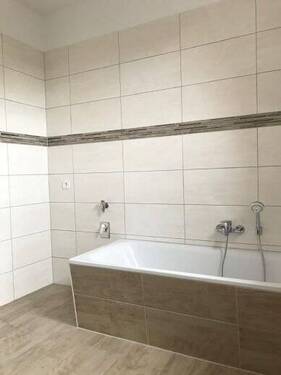 Bad - 2 Zimmer Etagenwohnung zur Miete in Prenzlau