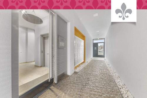 Titel - MODERN CHIC IN BERLIN- MITTE: GROSSZÜGIGES 2-ZIMMER-APARTMENT MIT ZWEI BALKONEN