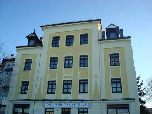 Ansicht - 2 Zimmer Wohnung mit Balkon und kleiner Kochzeile, 3. OG